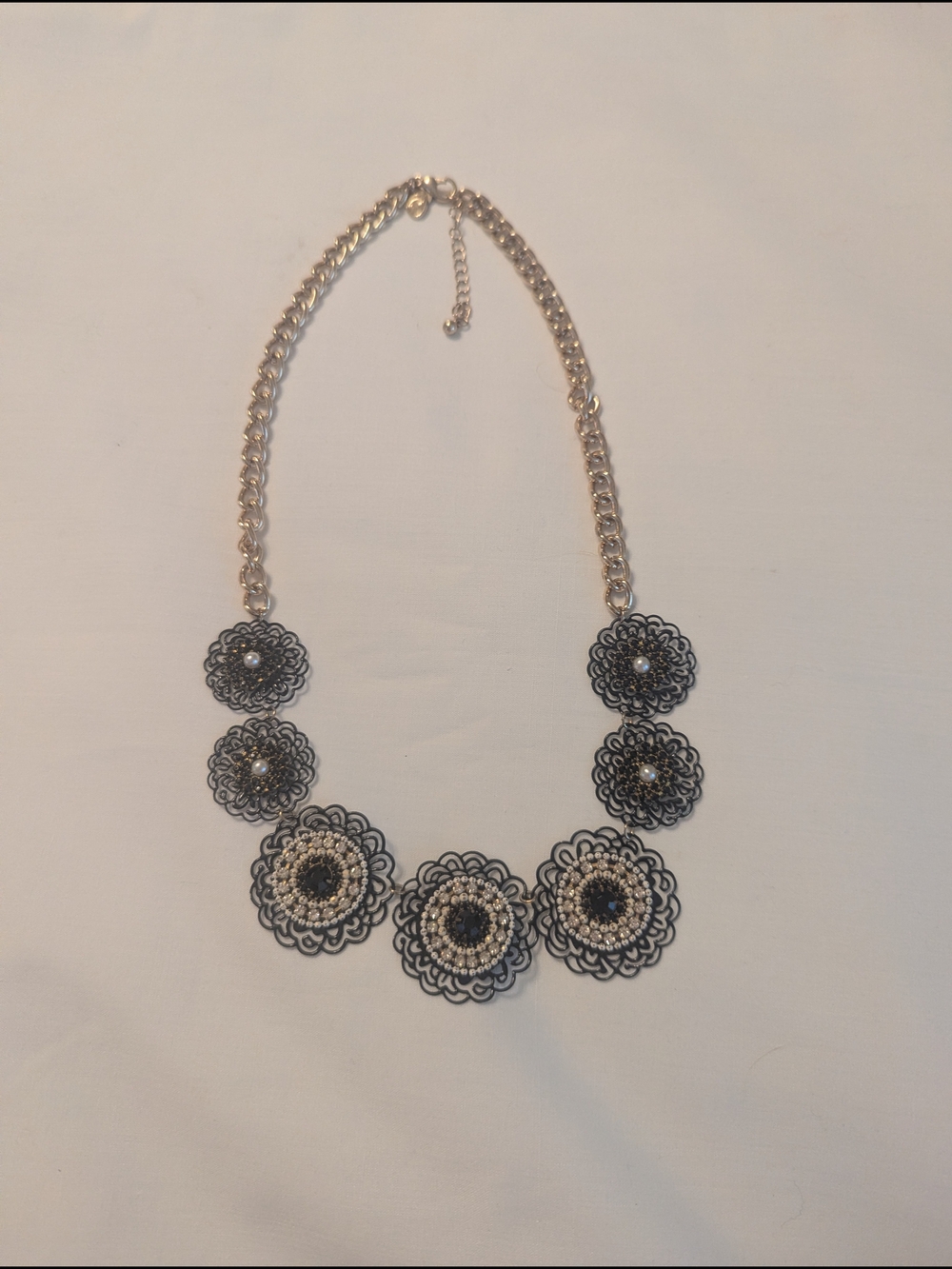 VTG Charming Charlie 7 Filigree Medallions Black Gold Statement Adj. Necklace
